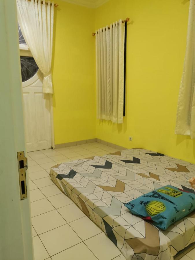 Villa Wubao Kota Bunga 3 Kamar Harga Budget Cinengangirang Exterior photo